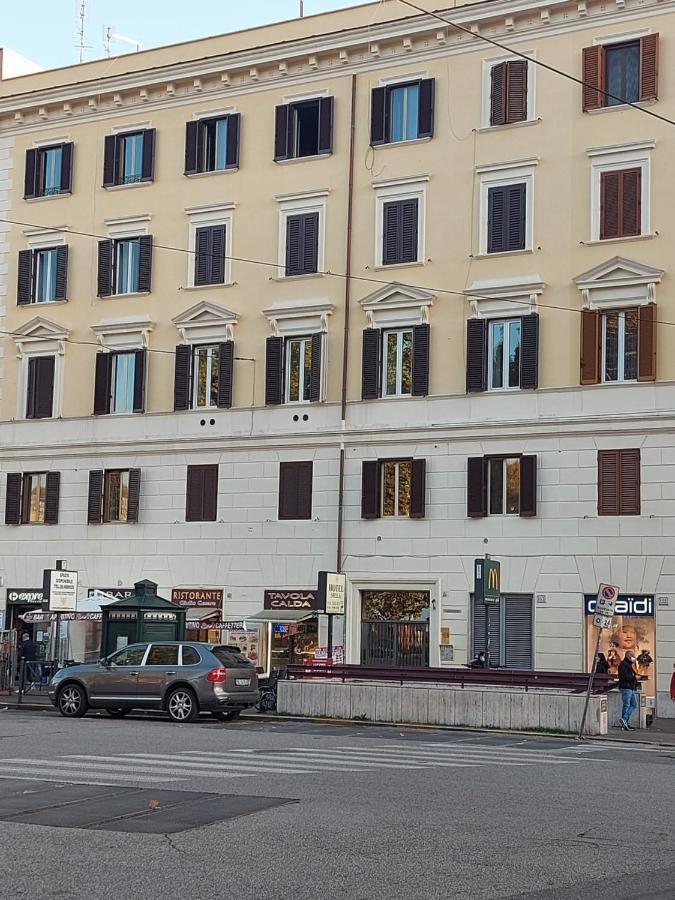 Vatican Rooms Guest House Рим Екстериор снимка
