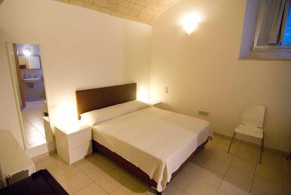 Vatican Rooms Guest House Рим Стая снимка