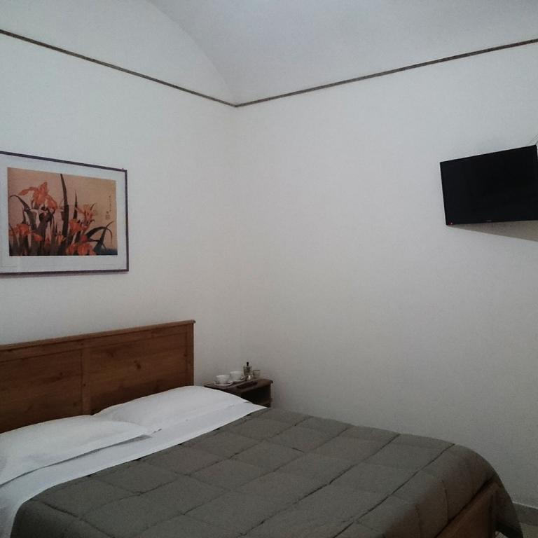 Vatican Rooms Guest House Рим Екстериор снимка